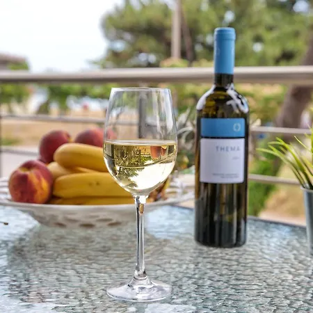 Isalos Apartament Néa Péramos