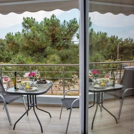 Isalos * Néa Péramos