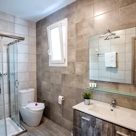 Isalos Apartment Nea Peramos (Macedonia)