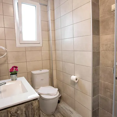 Isalos Apartment *