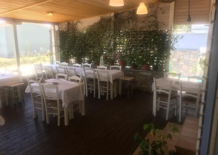 Isalos Appartement Néa Péramos